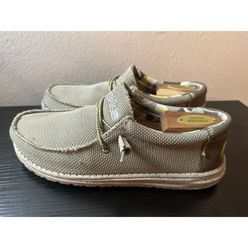 Hey Dude Wally Sox CAMEL  Boat Beach Casual Shoes Men's Size 8 Womens 9.5
